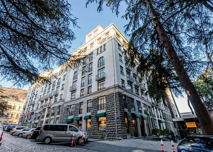 Premium 2 Bedroom Apartment Lll